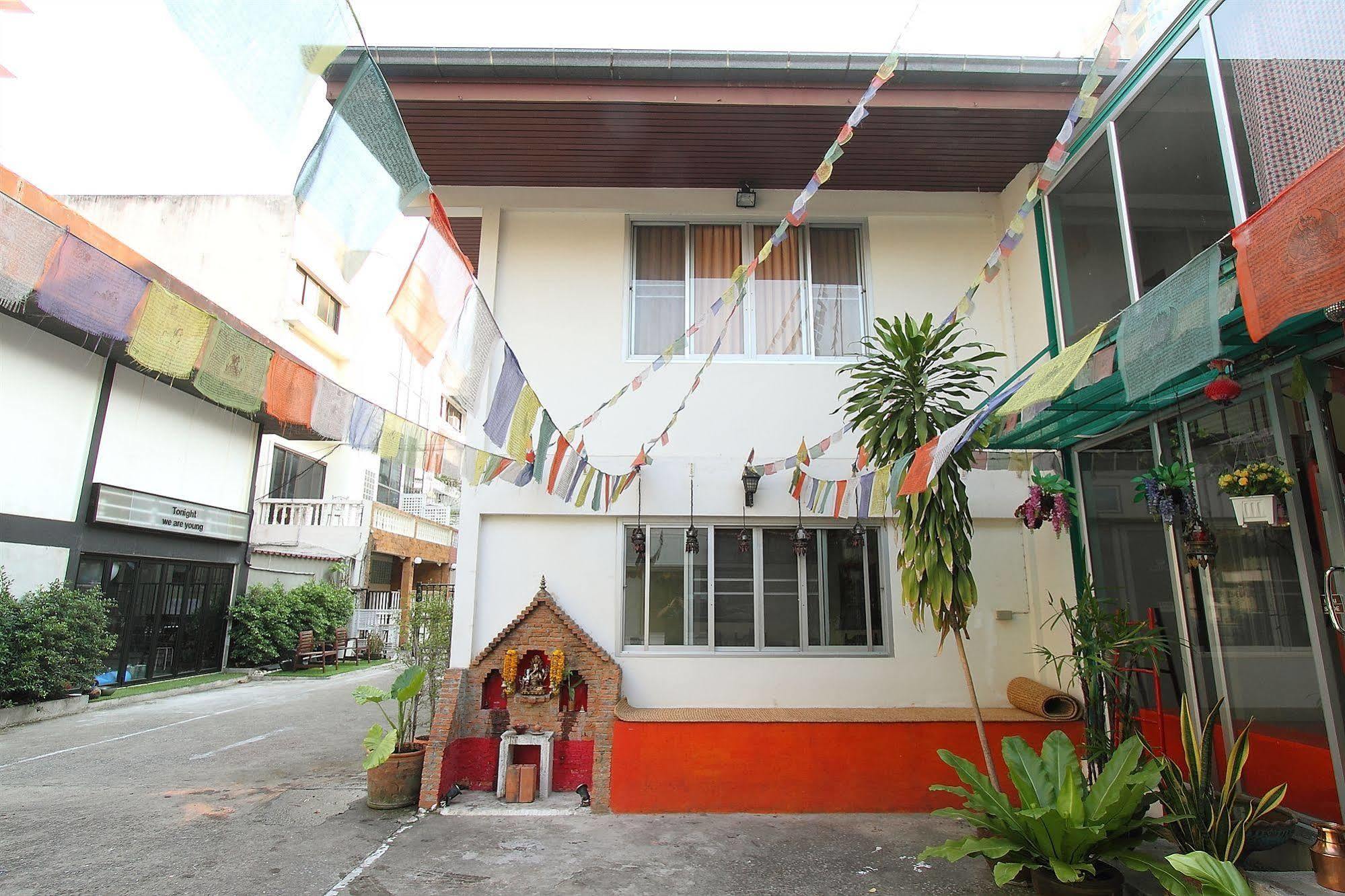 Himalaya Residence Bangkok Bagian luar foto